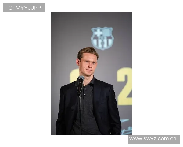 德容在荷兰队训练营透露将于10月15日续约的消息 德容在荷兰队训练营透露将于10月15日续约的消息