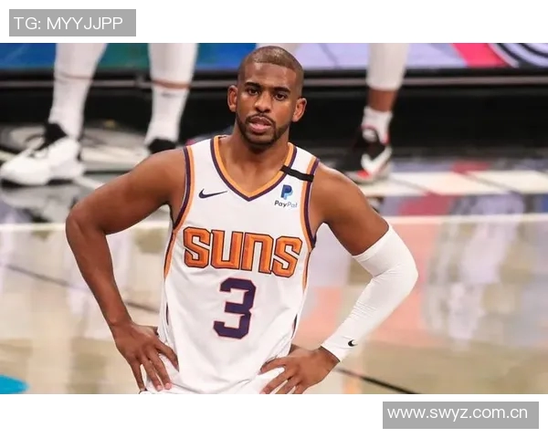 小斯重返赛场展现壮实身材太阳揭幕战再现昔日小霸王风采