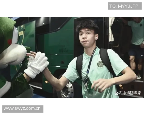 彭啸重返泰山队王钰栋对话成为焦点引发关注