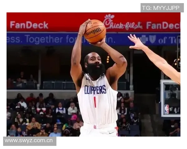 哈登全场30分7板7助表现出色带领球队取得胜利正负值高达22