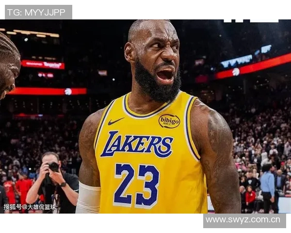 詹姆斯分享人生智慧：面对批评勇往直前才能成就卓越与自我价值