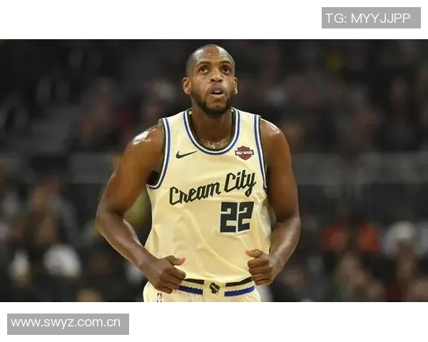 斯普利特强调老将利拉德与霍勒迪在更衣室的重要性及其受欢迎程度