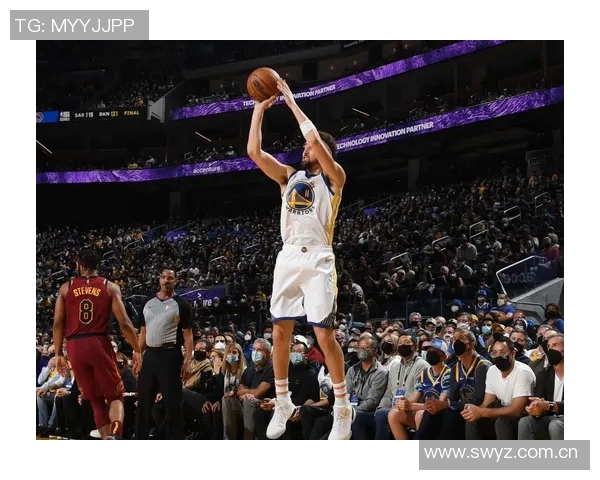 克莱状态回暖三分球表现出色11投5中贡献14分1篮板