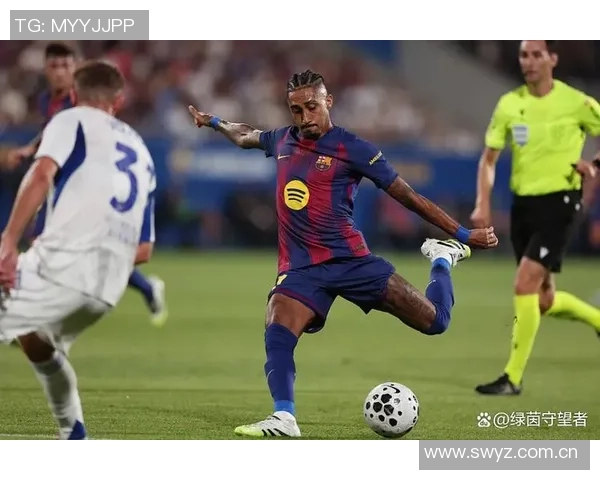 西媒报道孔德今日训练归队拉菲尼亚莱万奥尔莫等人缺席